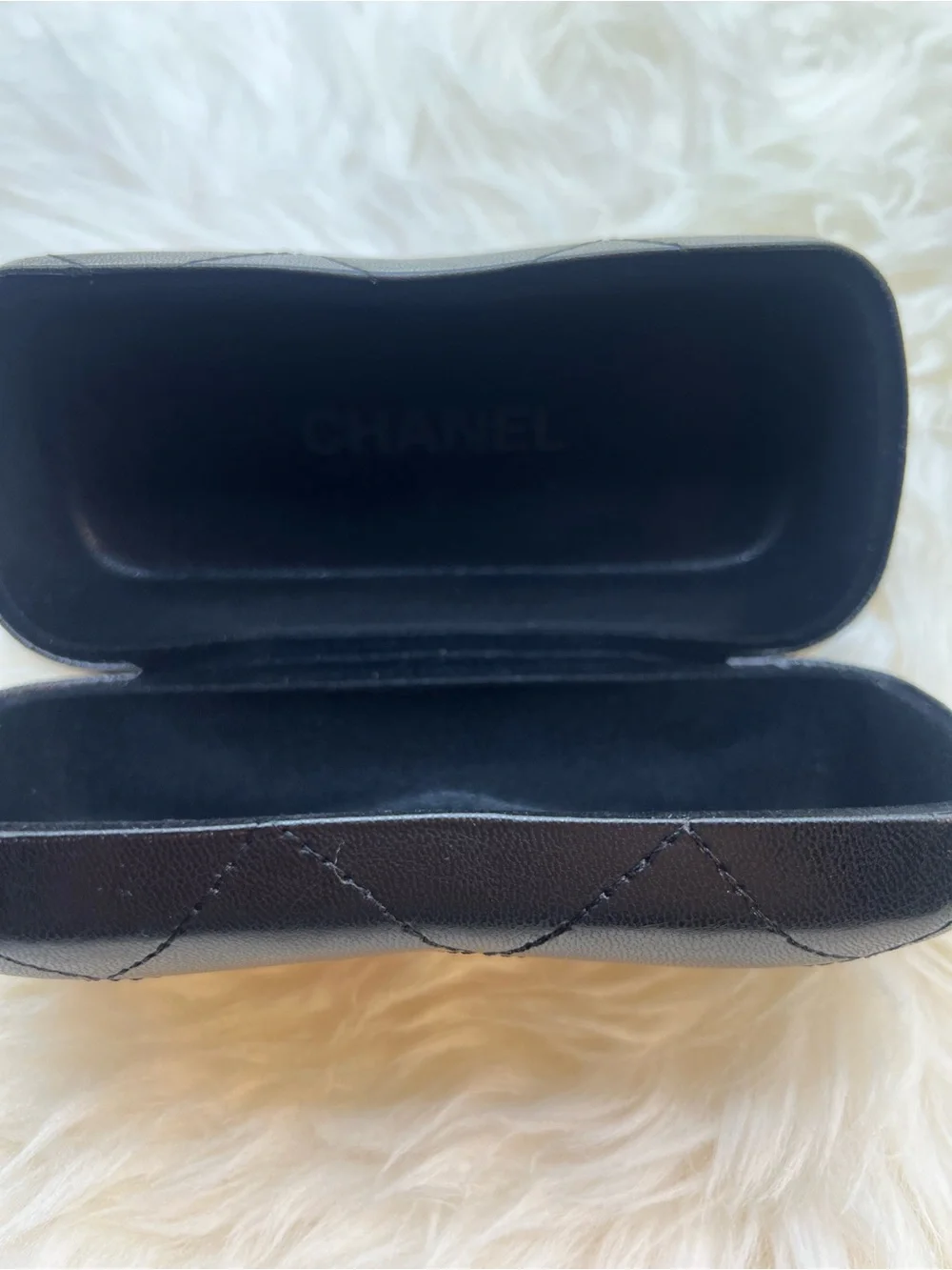 Black Quilted Leather Sunglasses Case